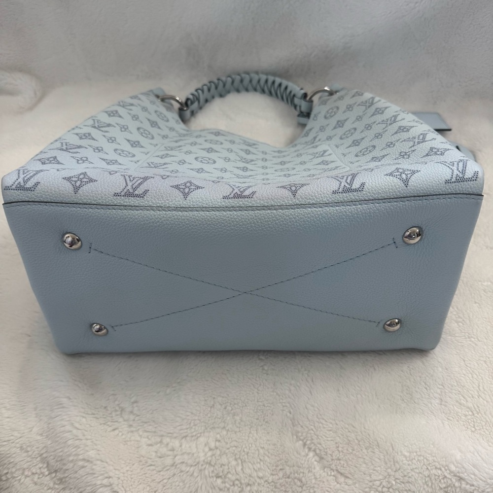 Louis Vuitton Blue Mahina Leather Caramel Bag - Picture 11 of 16